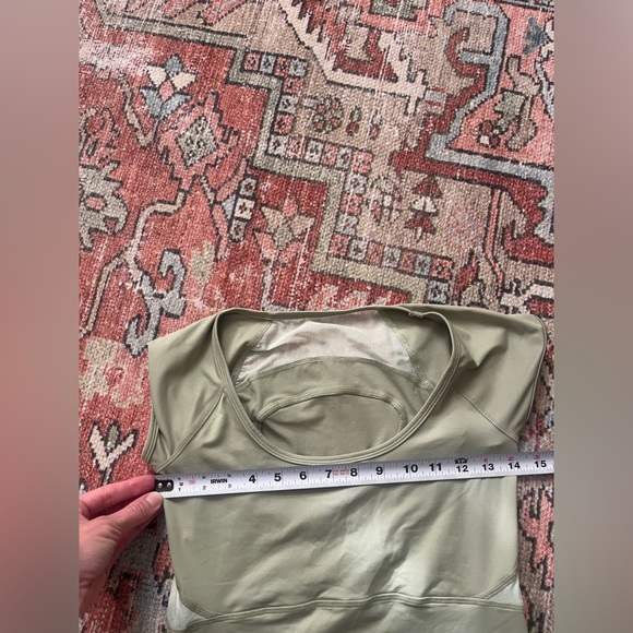 Vintage Lululemon short sleeve top - Picture 5 of 5